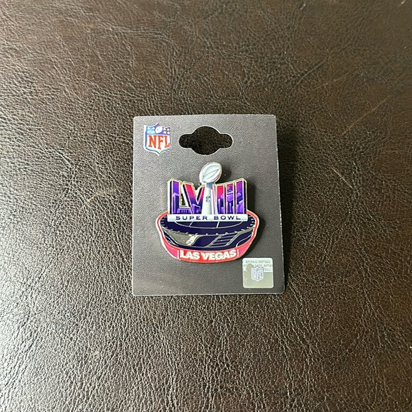 Super Bowl 58 LV Lapel Pin… - Picture 1 of 3